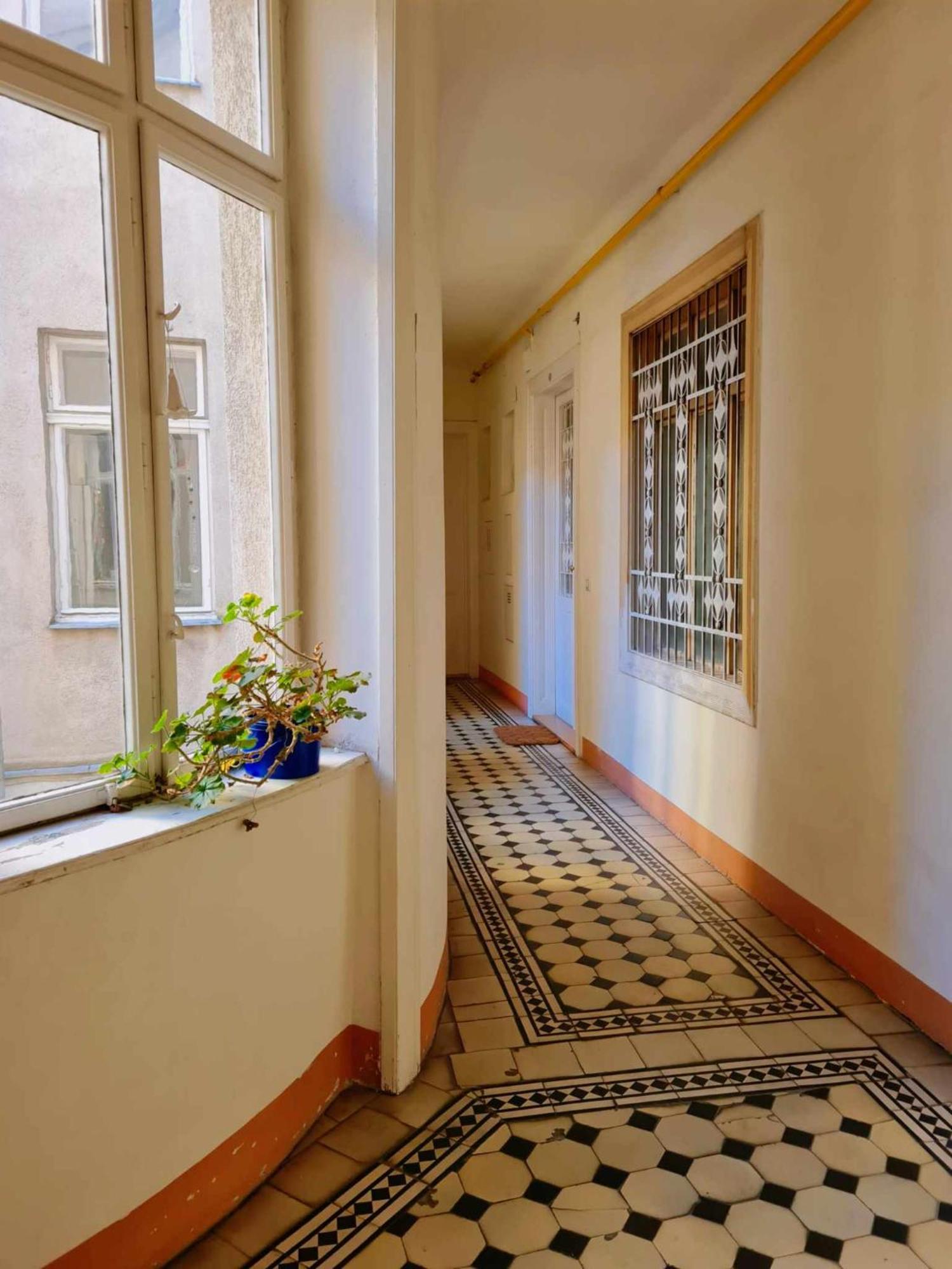 Central And Round 3 Minutes To City Shopping Center And Schoenbrunn Palace Vienna Exterior photo